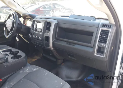 2023 Ram 1500 Classic Tradesman 4X4 6'4 Box z USA, uszkodzony, nr VIN 1C6RR7FG1PS567396